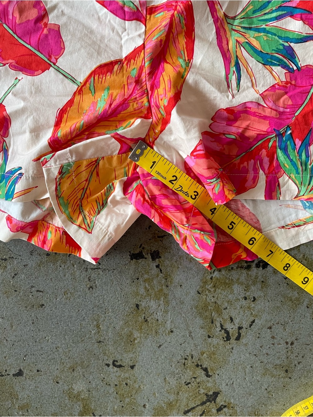 Nine West Pink Tropical Leaf Print Shorts Size Medium - Picture 5 of 7